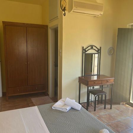 Onar Mani Suites Неон-Оитилон Экстерьер фото