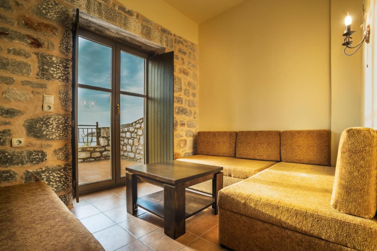 Onar Mani Suites Неон-Оитилон Экстерьер фото
